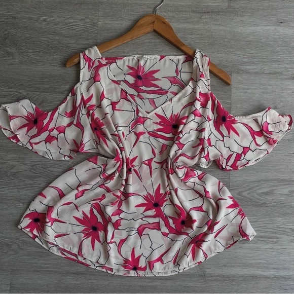 Violet & Claire Pink Floral Cold Shoulder Flutter Blouse - Picture 14 of 14